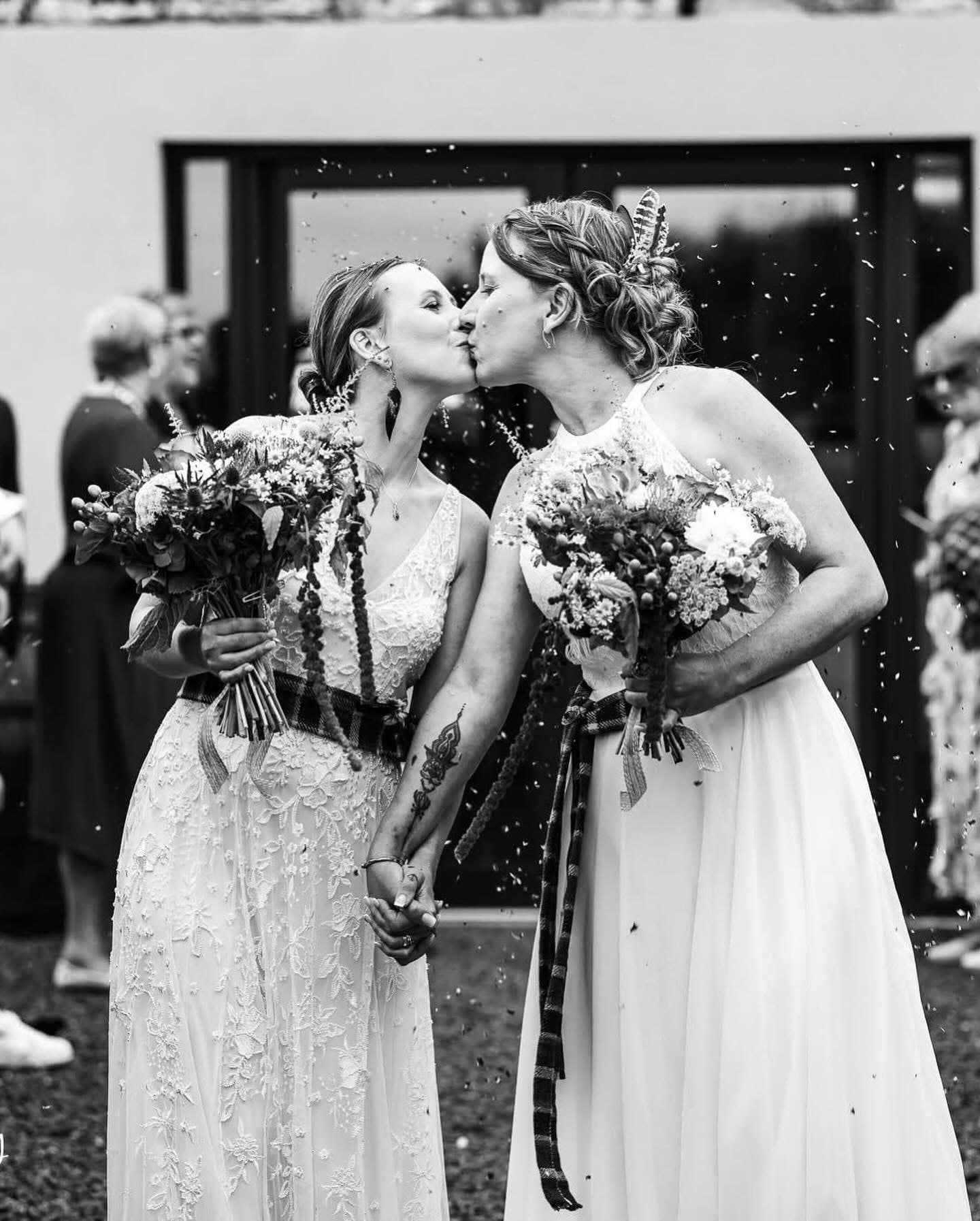 Just Married Confetti Photo